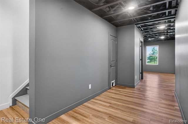 4799 Broomfield Way, Lake Orion, MI 48359