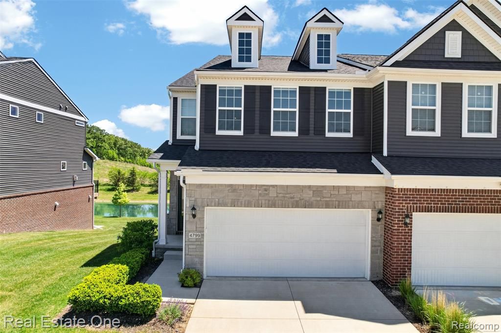 4799 Broomfield Way, Lake Orion, MI 48359