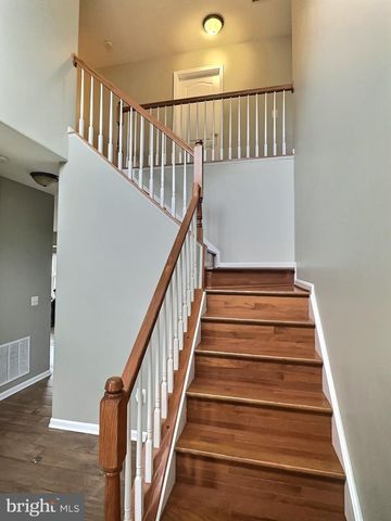 648 WINDERMERE DR, Culpeper, VA 22701