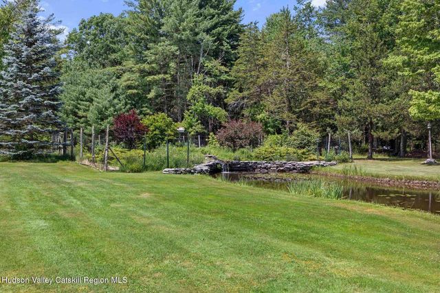 52 Brodhead Road, West Shokan, NY 12494
