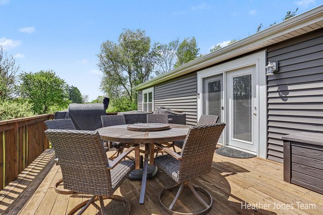9887 Baker Road, Eureka Twp, MI 48838