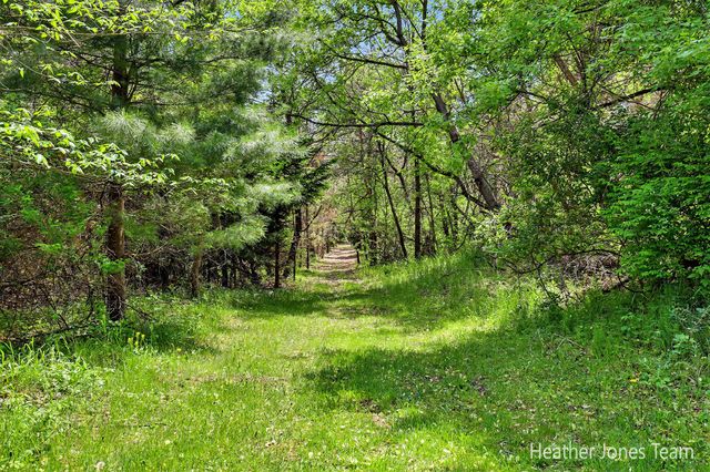 9887 Baker Road, Eureka Twp, MI 48838