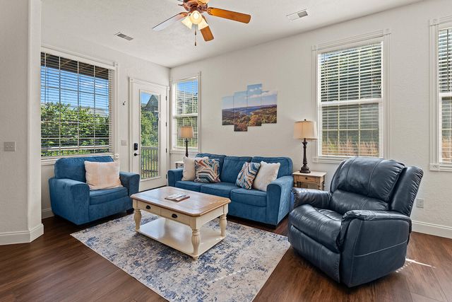 47 Stone Cliff Circle 2, Branson, MO 65616