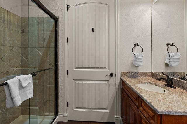 47 Stone Cliff Circle 2, Branson, MO 65616