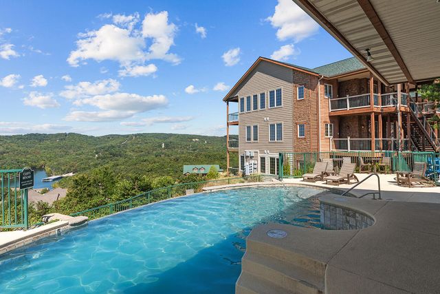 47 Stone Cliff Circle 2, Branson, MO 65616