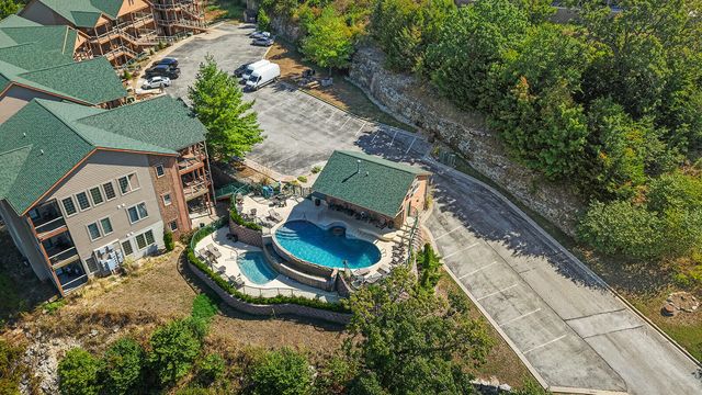 47 Stone Cliff Circle 2, Branson, MO 65616