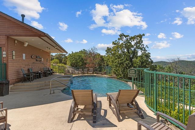 47 Stone Cliff Circle 2, Branson, MO 65616