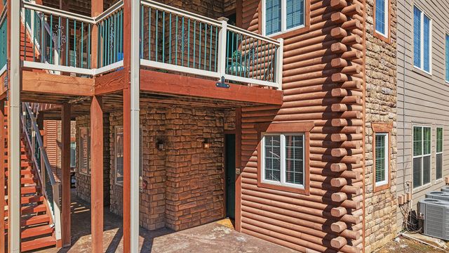 47 Stone Cliff Circle 2, Branson, MO 65616