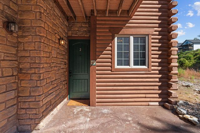 47 Stone Cliff Circle 2, Branson, MO 65616