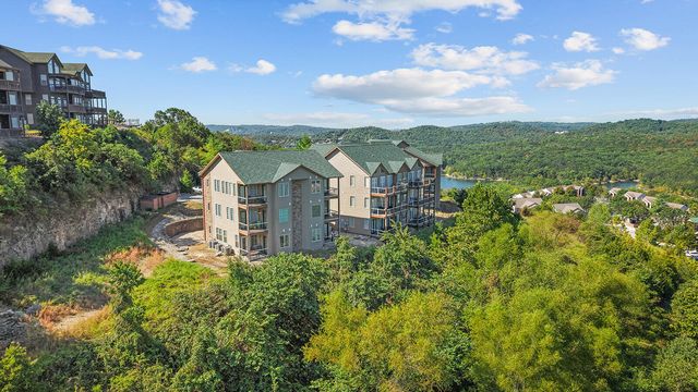 47 Stone Cliff Circle 2, Branson, MO 65616
