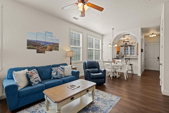 47 Stone Cliff Circle 2, Branson, MO 65616