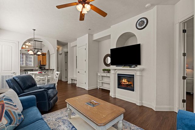 47 Stone Cliff Circle 2, Branson, MO 65616