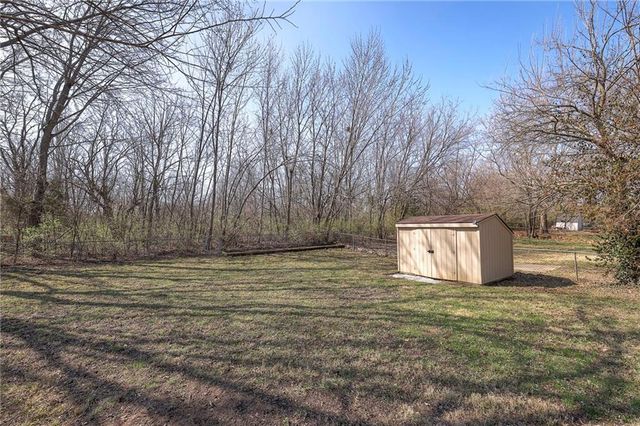 16506 GREENWALD Court, Belton, MO 64012