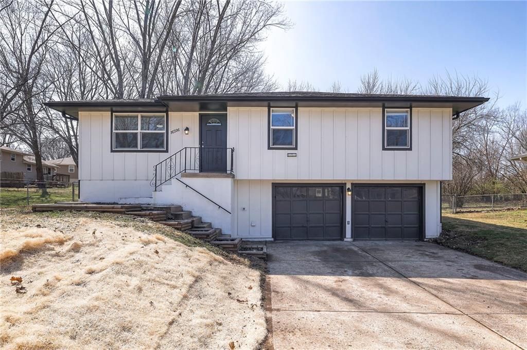 16506 GREENWALD Court, Belton, MO 64012