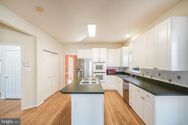 655 LANCASTER ST, Fredericksburg, VA 22405