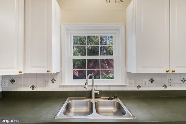 655 LANCASTER ST, Fredericksburg, VA 22405