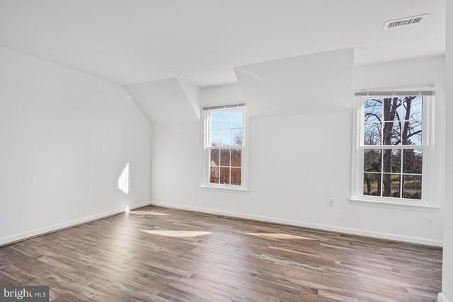 655 LANCASTER ST, Fredericksburg, VA 22405