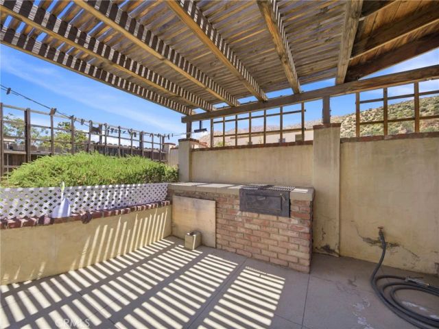 29935 Maypath Road, Juniper Hills, CA 93543