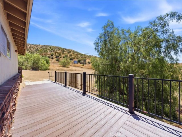 29935 Maypath Road, Juniper Hills, CA 93543