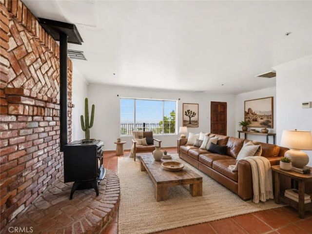 29935 Maypath Road, Juniper Hills, CA 93543