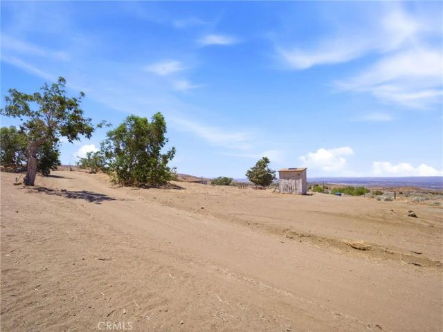 29935 Maypath Road, Juniper Hills, CA 93543