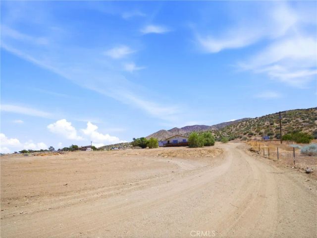 29935 Maypath Road, Juniper Hills, CA 93543