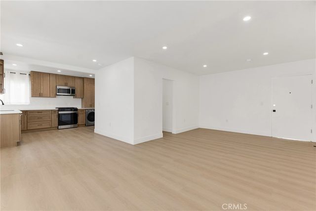 6300 Orange Street 4, Los Angeles, CA 90048