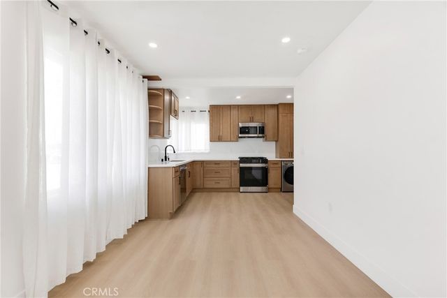 6300 Orange Street 4, Los Angeles, CA 90048