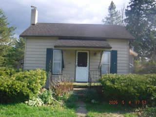 418 E Arbor Street E, Marcellus Vllg, MI 49067