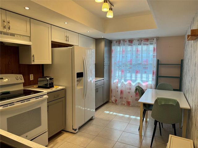 7580 92ND STREET 102D, Seminole, FL 33777