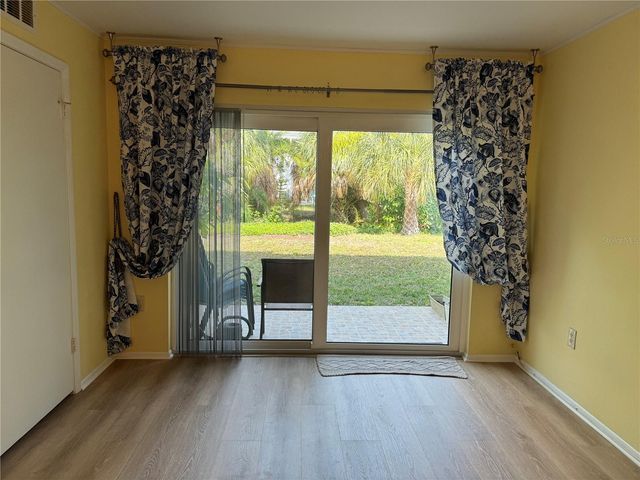 7580 92ND STREET 102D, Seminole, FL 33777