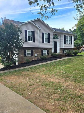 7625 Stonewell Lane, Tobaccoville, NC 27050
