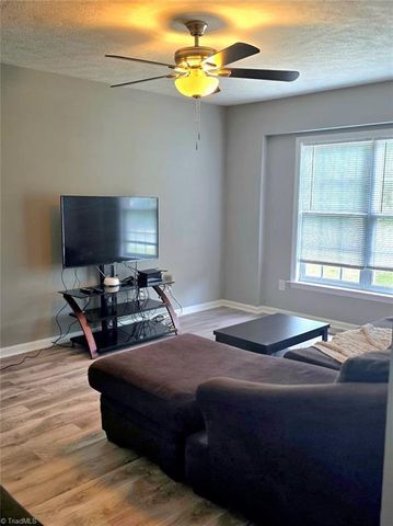 7625 Stonewell Lane, Tobaccoville, NC 27050