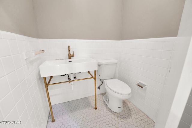 1215 W 11th Street, Panama City, FL 32401