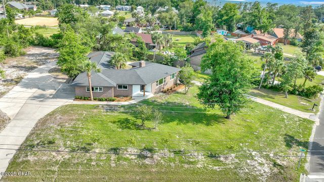 1215 W 11th Street, Panama City, FL 32401