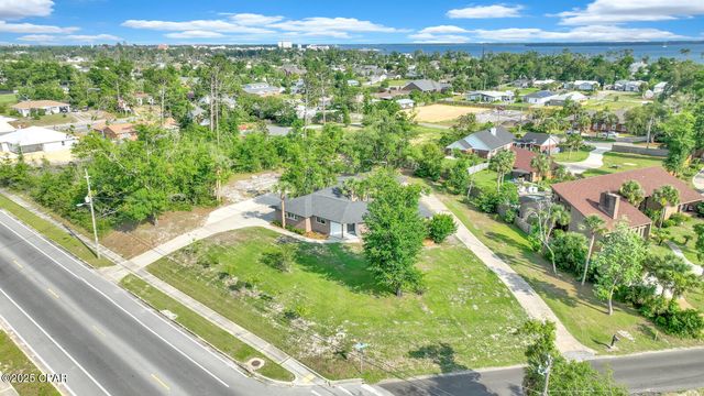 1215 W 11th Street, Panama City, FL 32401