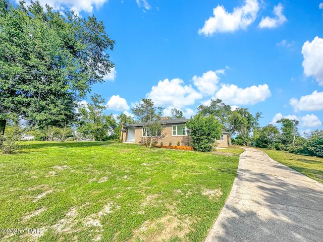 1215 W 11th Street, Panama City, FL 32401