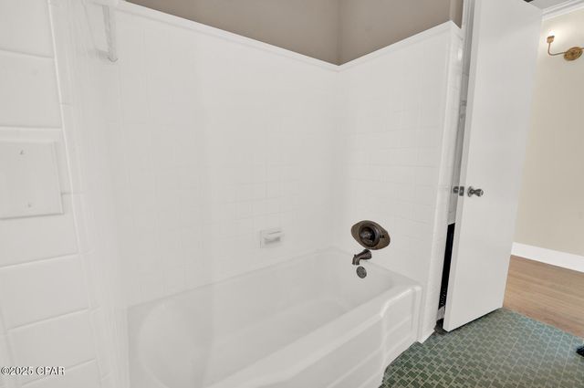 1215 W 11th Street, Panama City, FL 32401