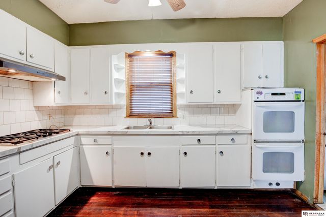 3322 Larimore Avenue, Omaha, NE 68111