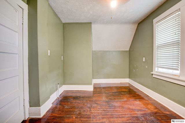 3322 Larimore Avenue, Omaha, NE 68111