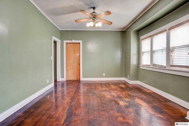 3322 Larimore Avenue, Omaha, NE 68111