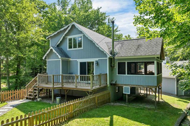 48 Paradise Drive, Moultonborough, NH 03254