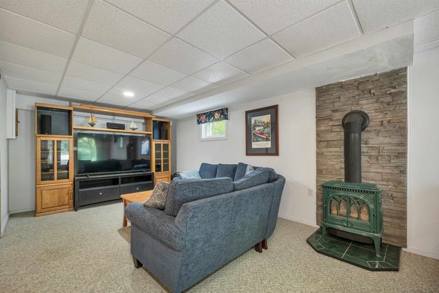 48 Paradise Drive, Moultonborough, NH 03254