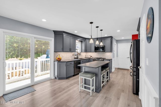 2 Tom Gray Court, Forked River, NJ 08731