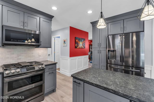 2 Tom Gray Court, Forked River, NJ 08731