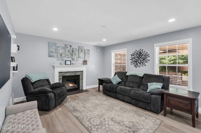 2 Tom Gray Court, Forked River, NJ 08731