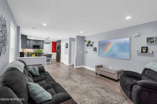 2 Tom Gray Court, Forked River, NJ 08731