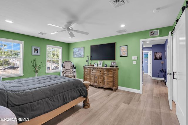 2 Tom Gray Court, Forked River, NJ 08731