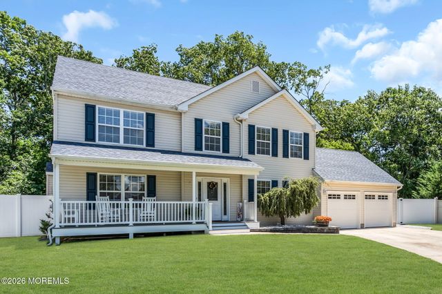 2 Tom Gray Court, Forked River, NJ 08731