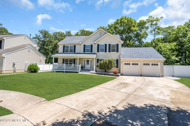 2 Tom Gray Court, Forked River, NJ 08731